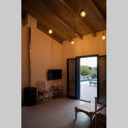 Throisma In Villa