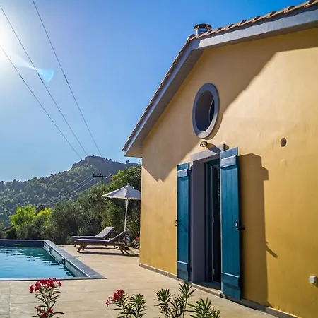 Villa Throisma In